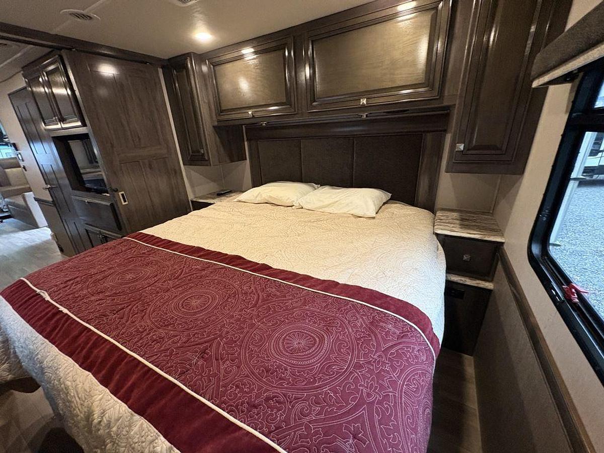 Used 2020 Holiday Rambler Admiral 34J