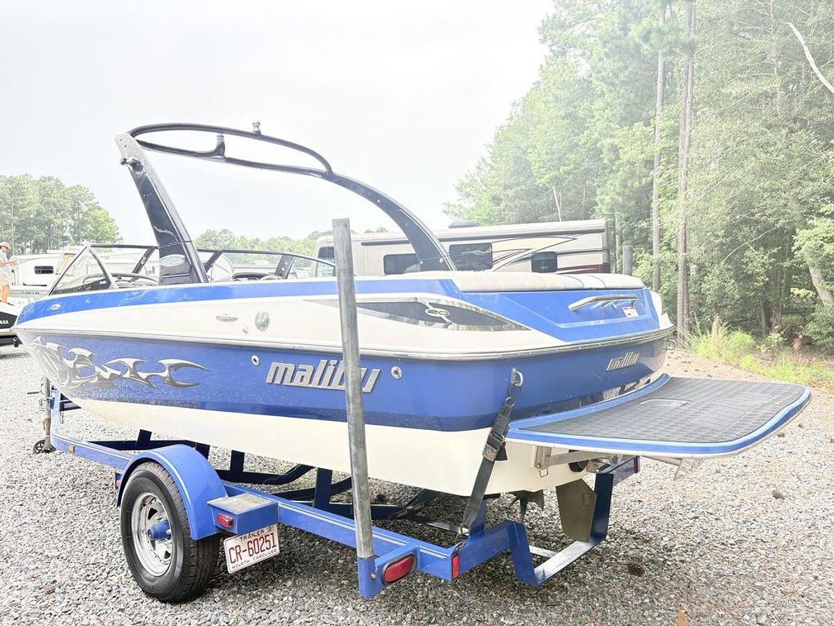 Used 2007 Malibu Boats Wakesetter VTX