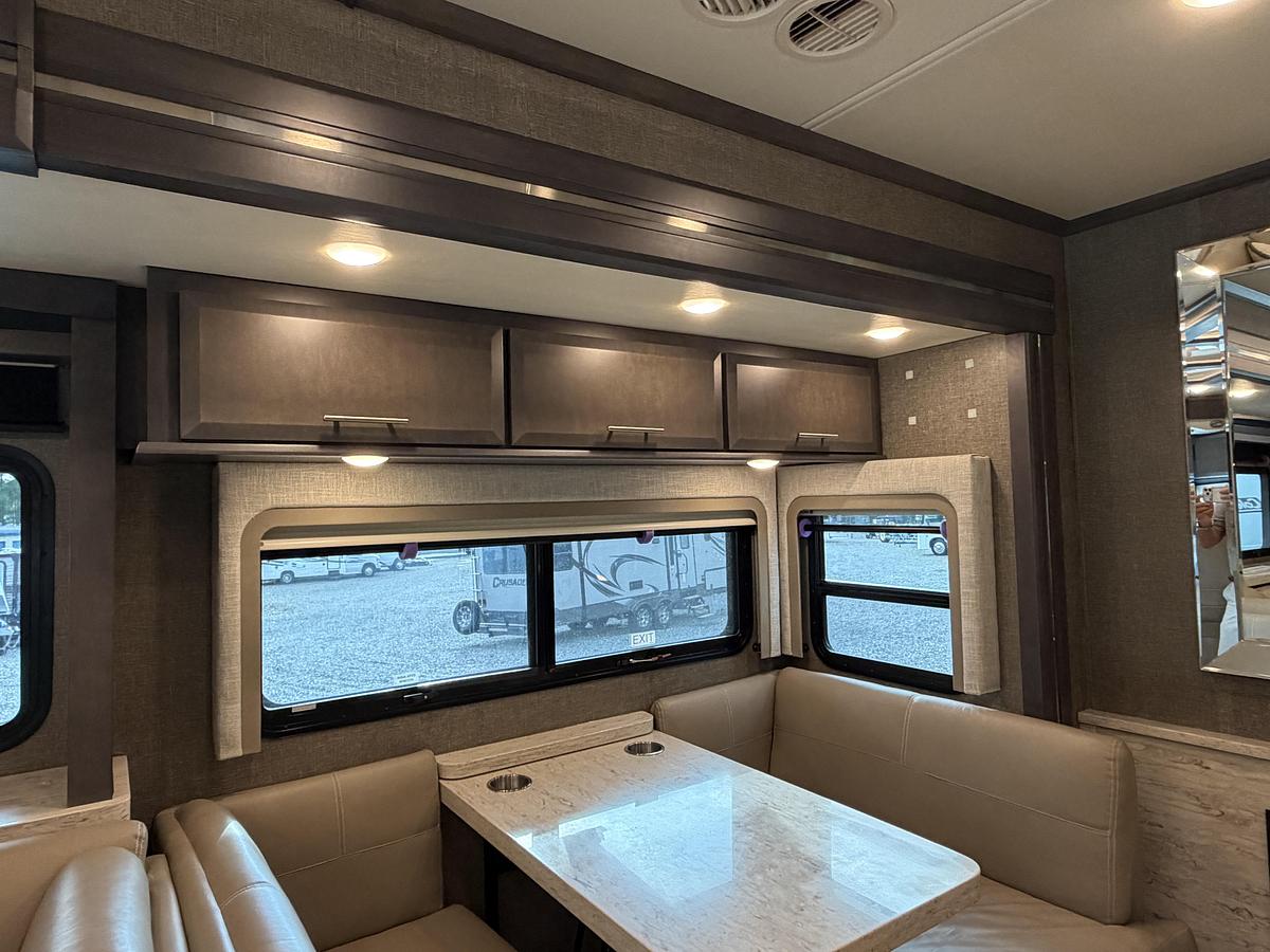 Used 2021 Thor Venetian