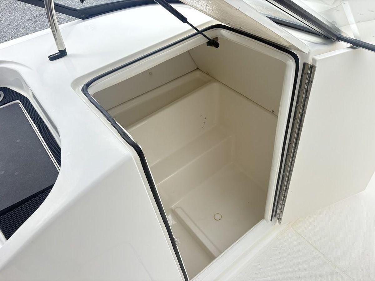 Used 2022 Bayliner VR6 BR