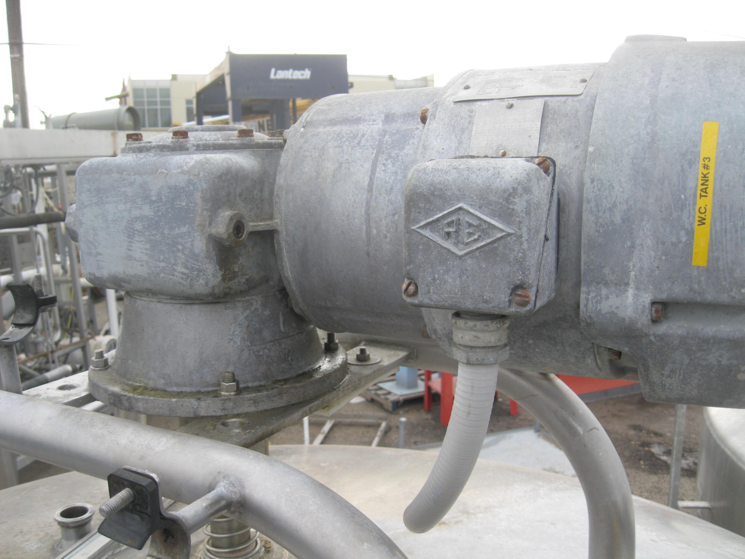 Used 800 GALLON PROCESSOR TANK