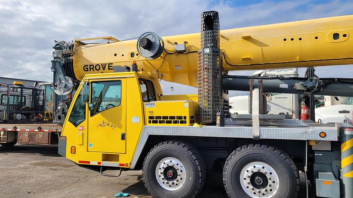 Used Grove TMS9000E
