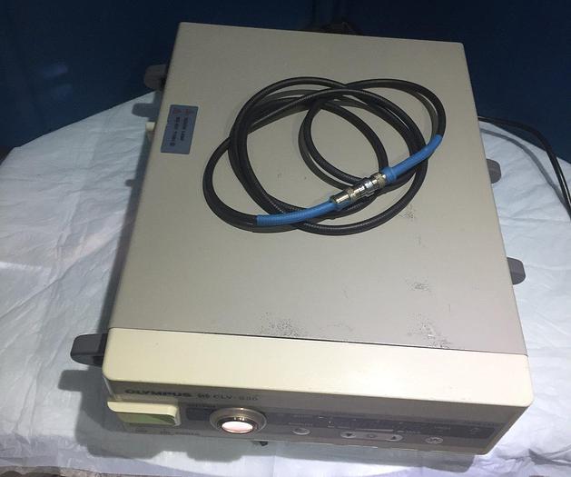 Gebraucht OLYMPUS CLV-S30 OES Kaltlichtquelle für die starre Endoskopie