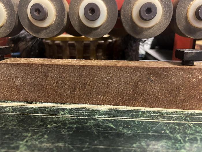 Used Unique Shape and Sand 330 with Doucet Return Conveyor