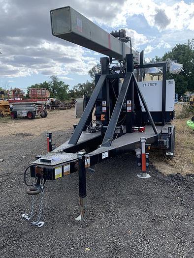 Used 16 LIGHT LARGE LIGHT TOWER