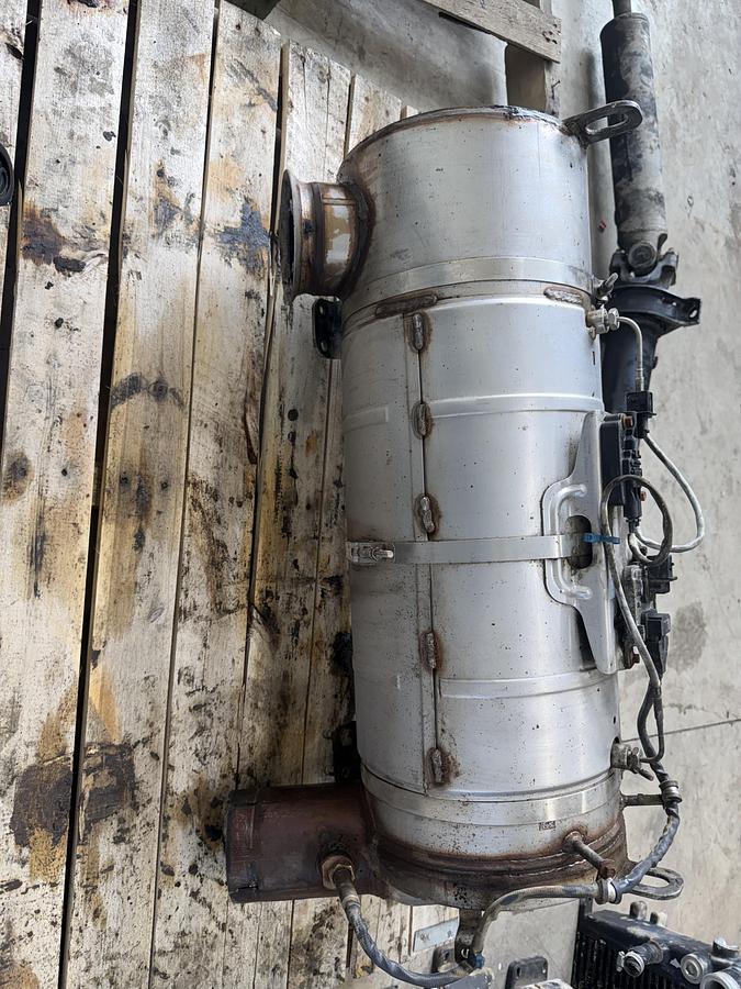 Used 2017 JLG 1001155261 , 1001155261S  DPF MUFFLER