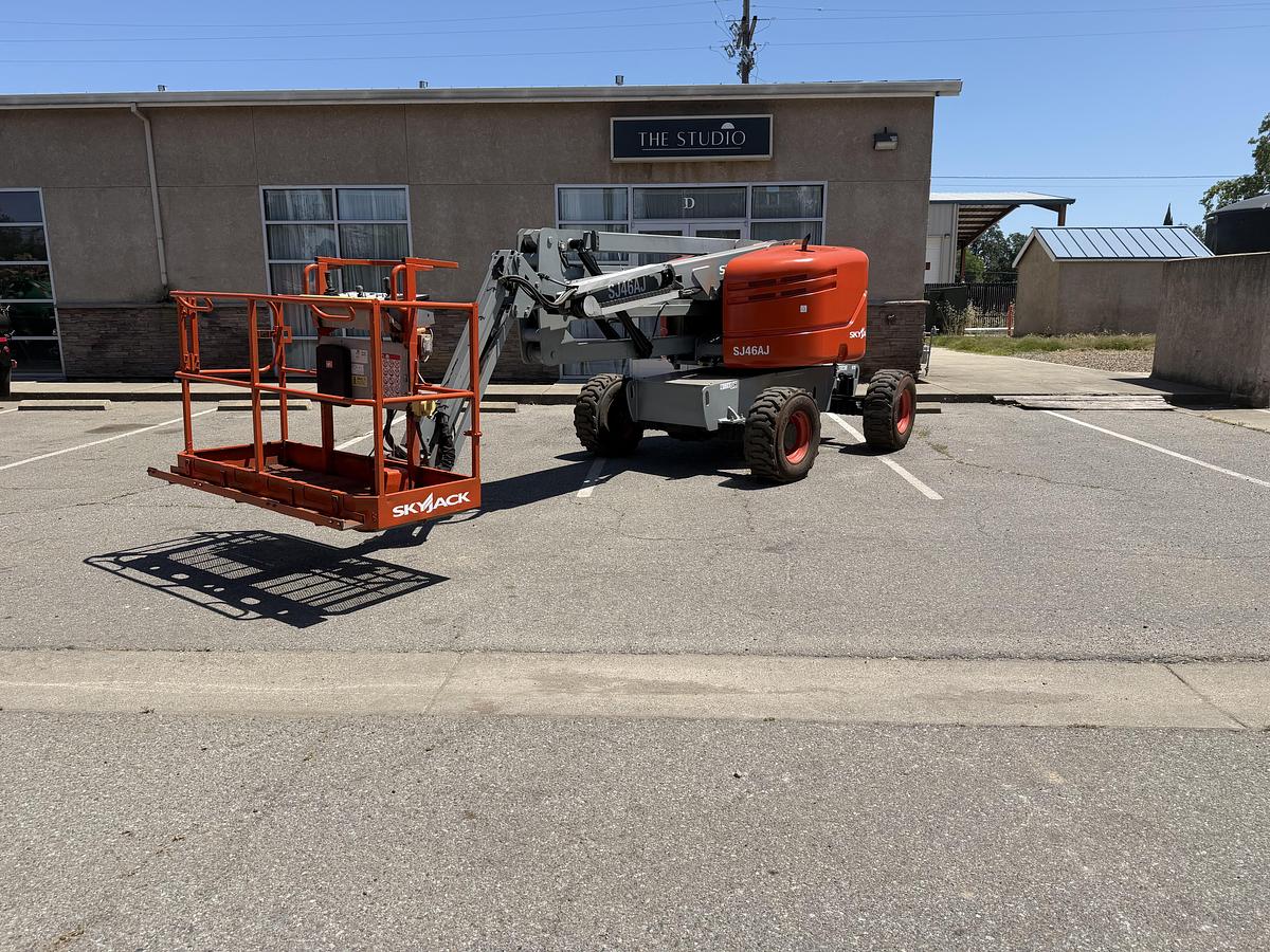 Used 2016 Skyjack SJ46AJ