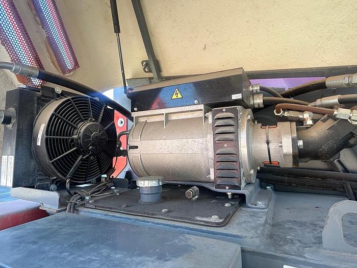 Used 2014 SKYJACK SJ66T