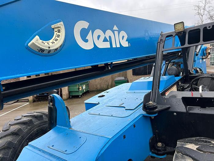 Used 2014 GENIE GTH-1056 TELEHANDLER REACH LIFT