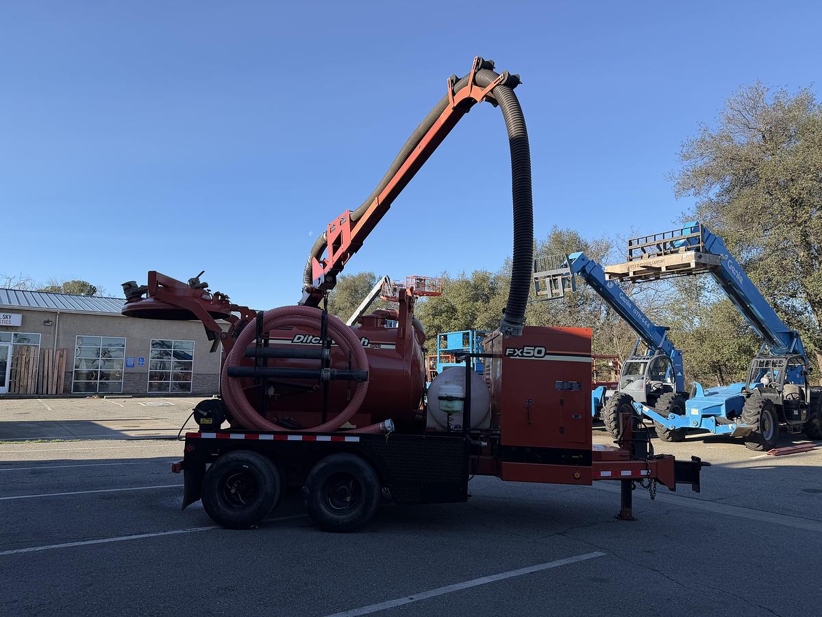 Used 2013 DITCH WITCH FX50