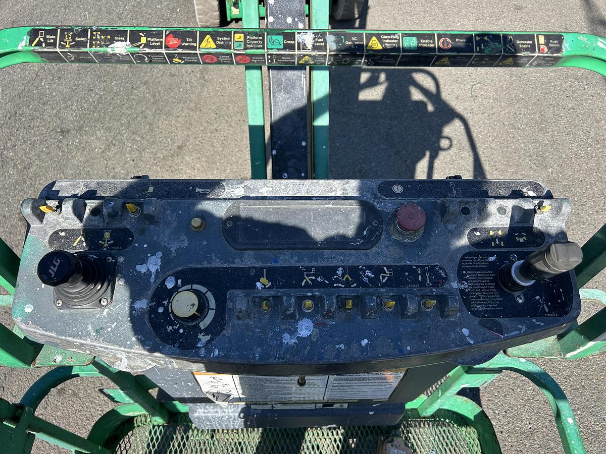 Used 2015 JLG E300AJP