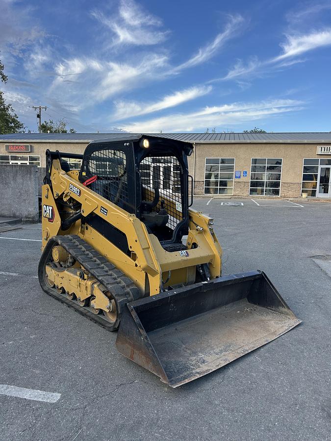 Used 2022 CATERPILLAR 259D3 HIGH FLOW