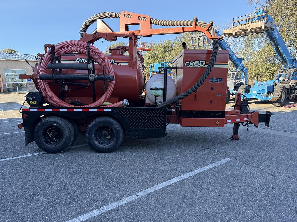 Used 2013 DITCH WITCH FX50