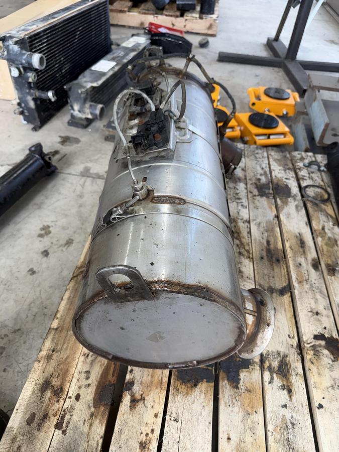 Used 2017 JLG 1001155261 , 1001155261S  DPF MUFFLER
