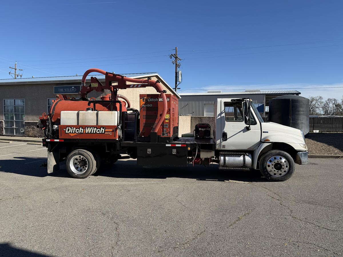 Used 2013 DITCH WITCH FXT-50