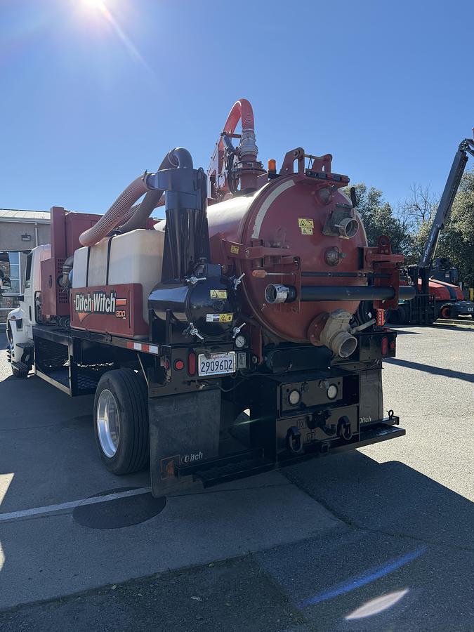 Used 2013 DITCH WITCH FXT-50