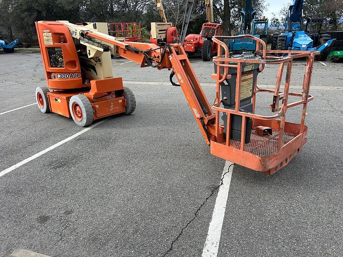 Used JLG E300AJP BOOMLIFT