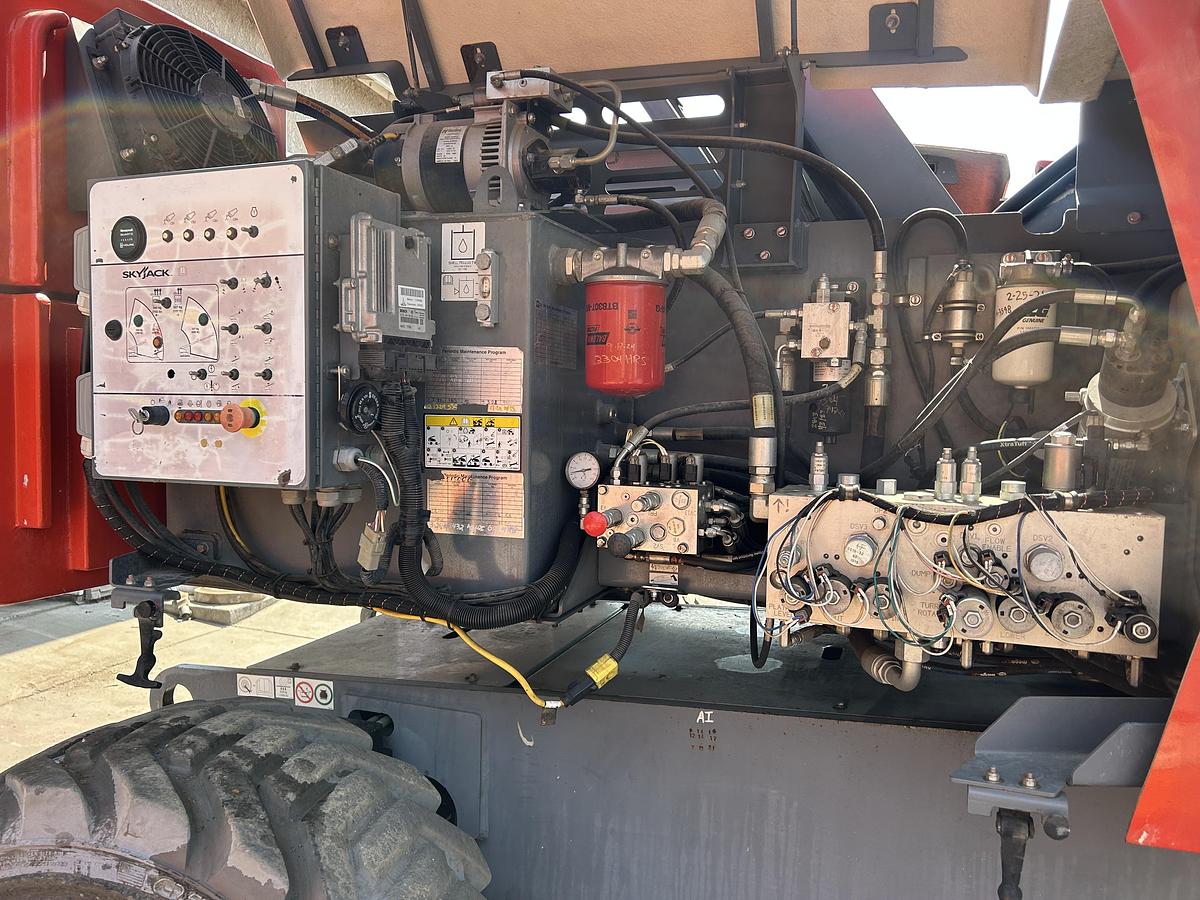 Used 2015 SKYJACK SJ86T