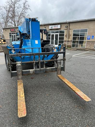 Used 2014 GENIE GTH-1056 TELEHANDLER REACH LIFT