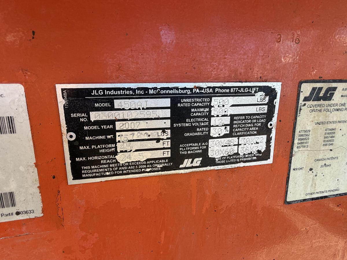 Used 2007 JLG 450AJ