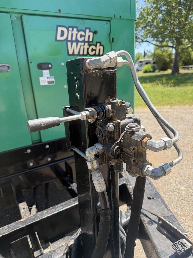 Used 2019 DITCH WITCH HX30