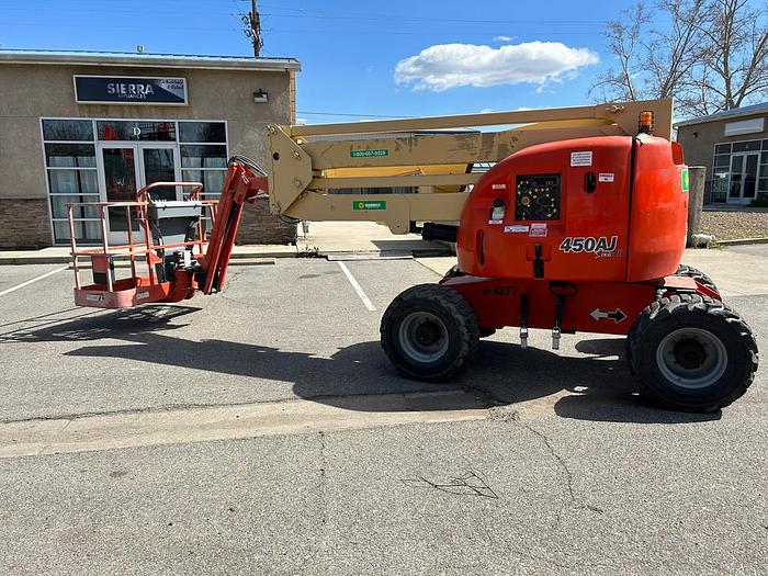 Used JLG 450AJ ARTICULATING BOOM LIFT