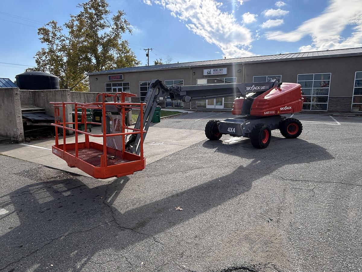 Used 2012 SKYJACK SJ45T
