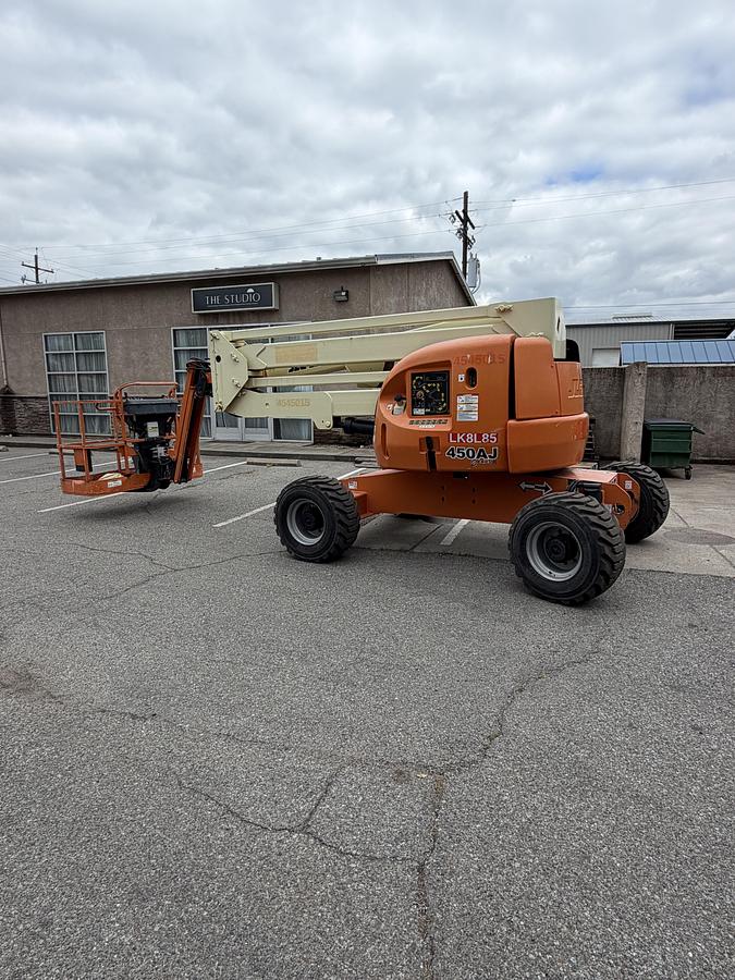 Used 2015 JLG 450AJ SERIES 2