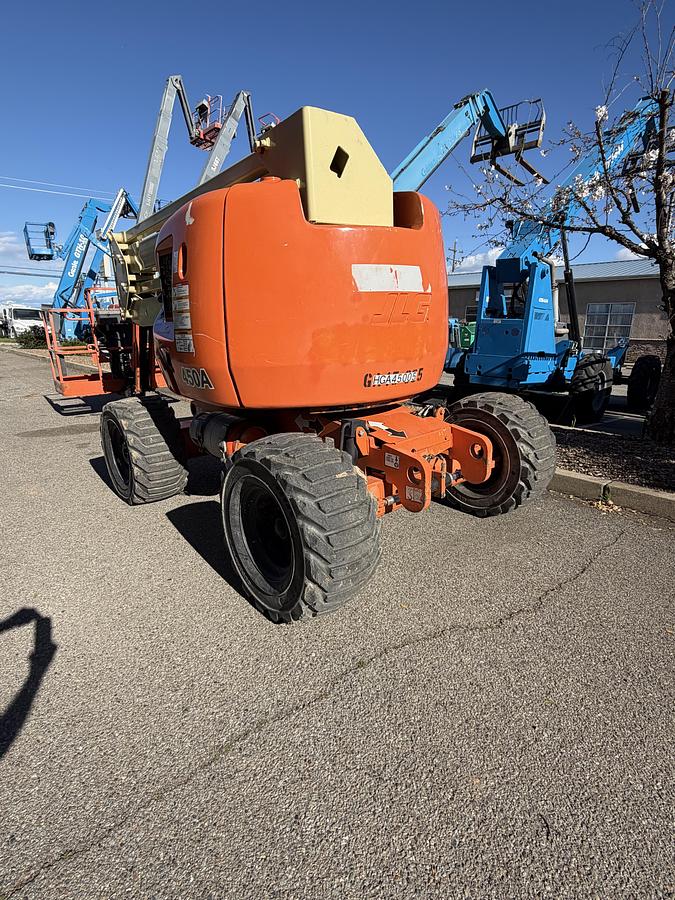 Used 2007 JLG 450AJ