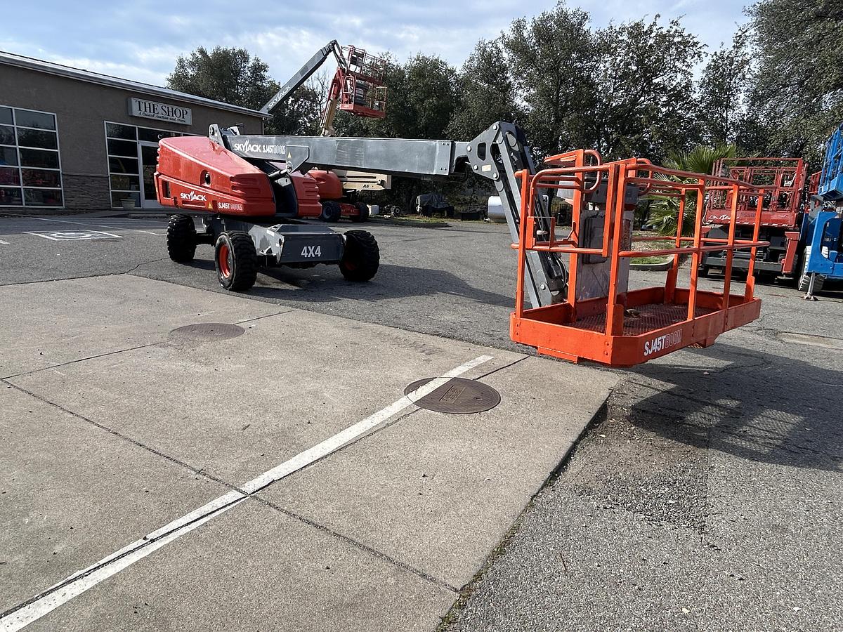 Used 2012 SKYJACK SJ45T