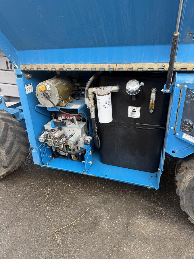 Used 2007 Genie GS 3268 RT