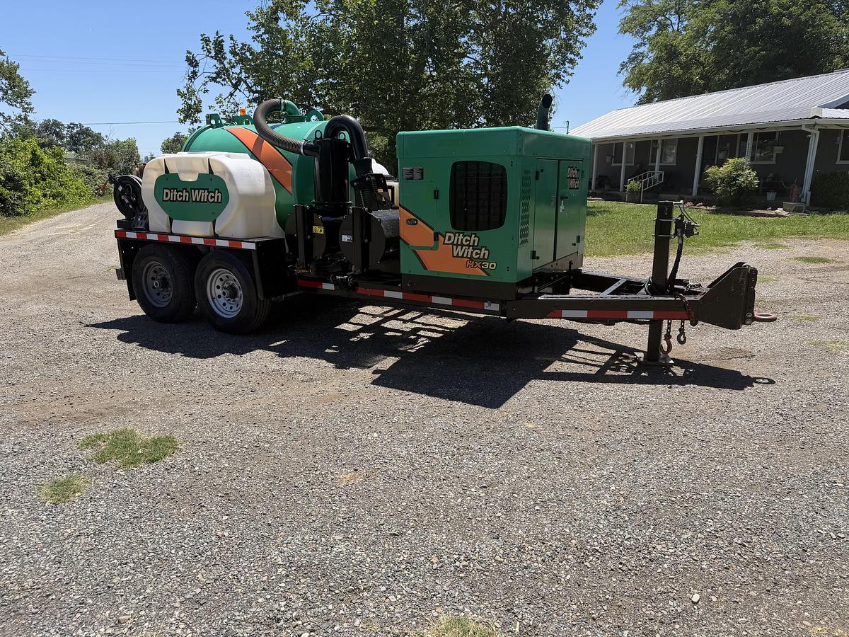 Used 2019 DITCH WITCH HX30