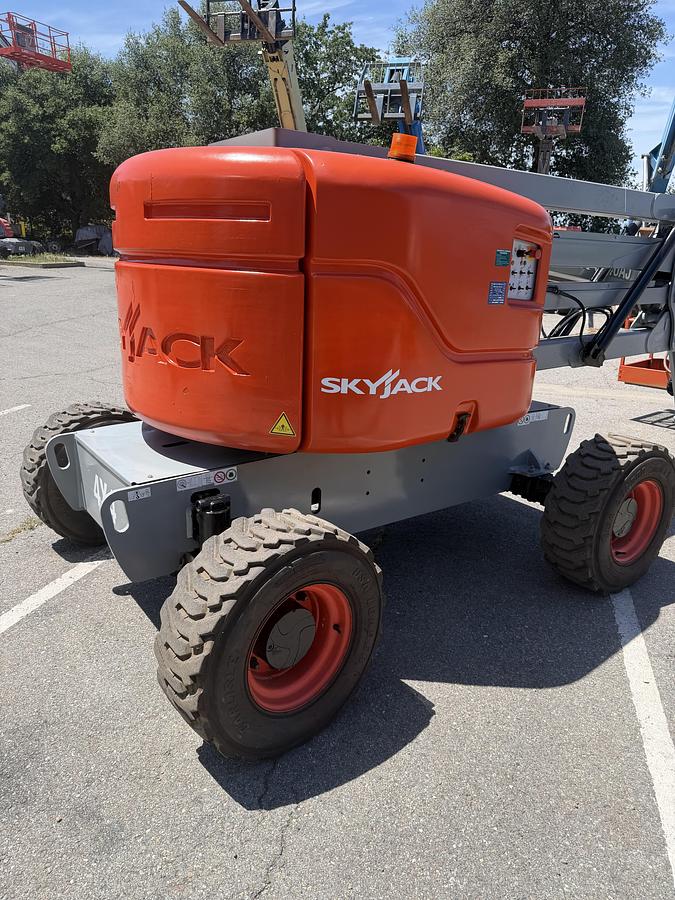 Used 2016 Skyjack SJ46AJ