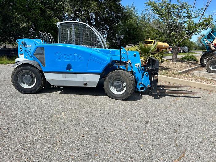 Used 2014 GENIE GTH-5519