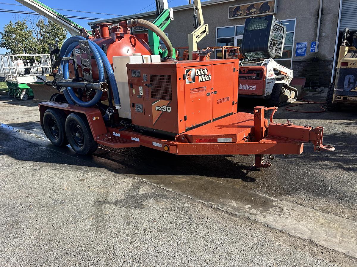 Used 2017 DITCH WITCH FX30