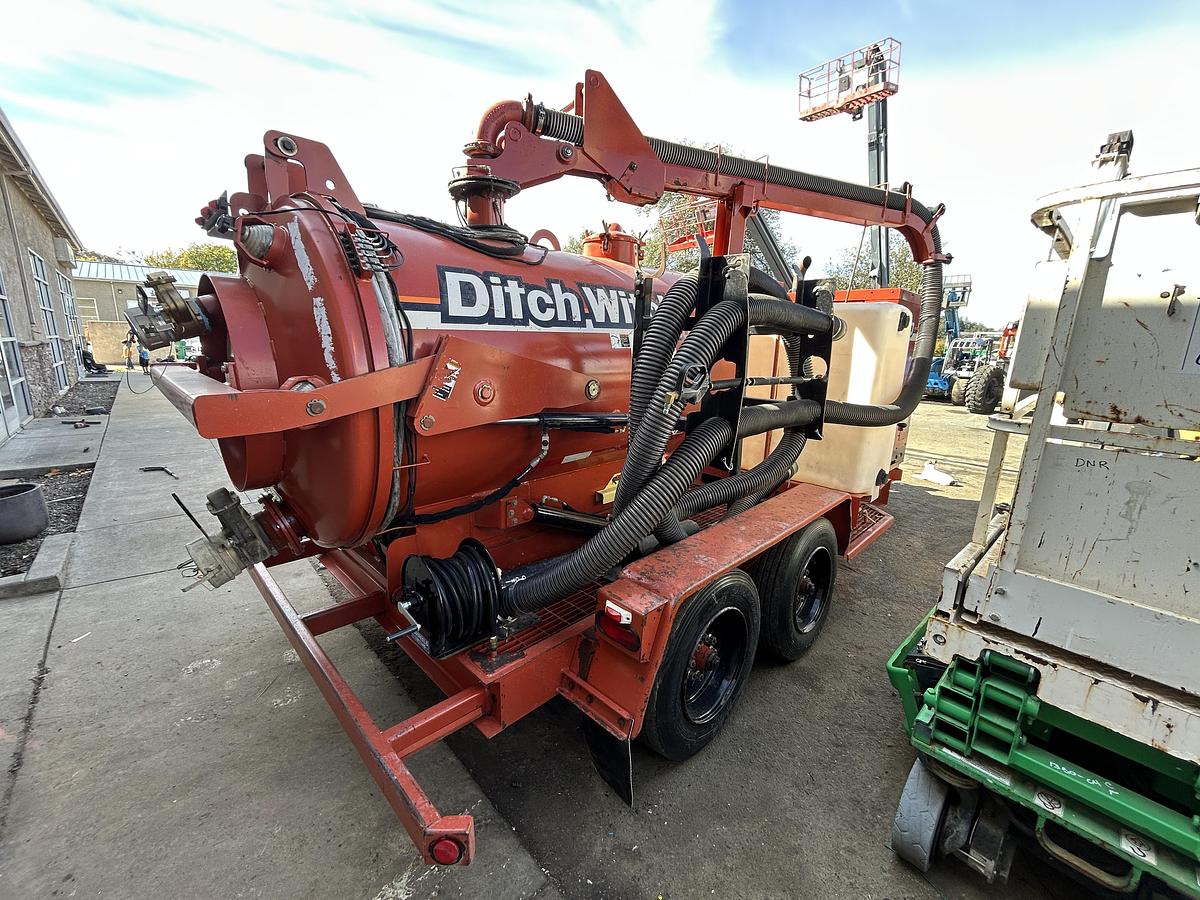 Used 2013 DITCH WITCH  FX50