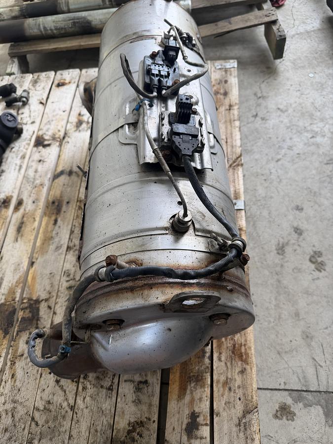 Used 2017 JLG 1001155261 , 1001155261S  DPF MUFFLER