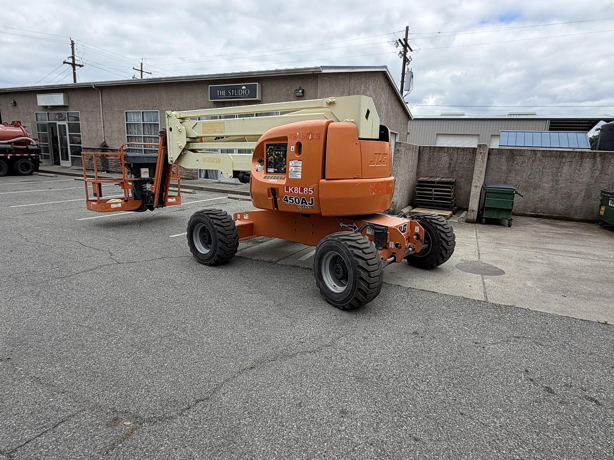 Used 2015 JLG 450AJ SERIES 2