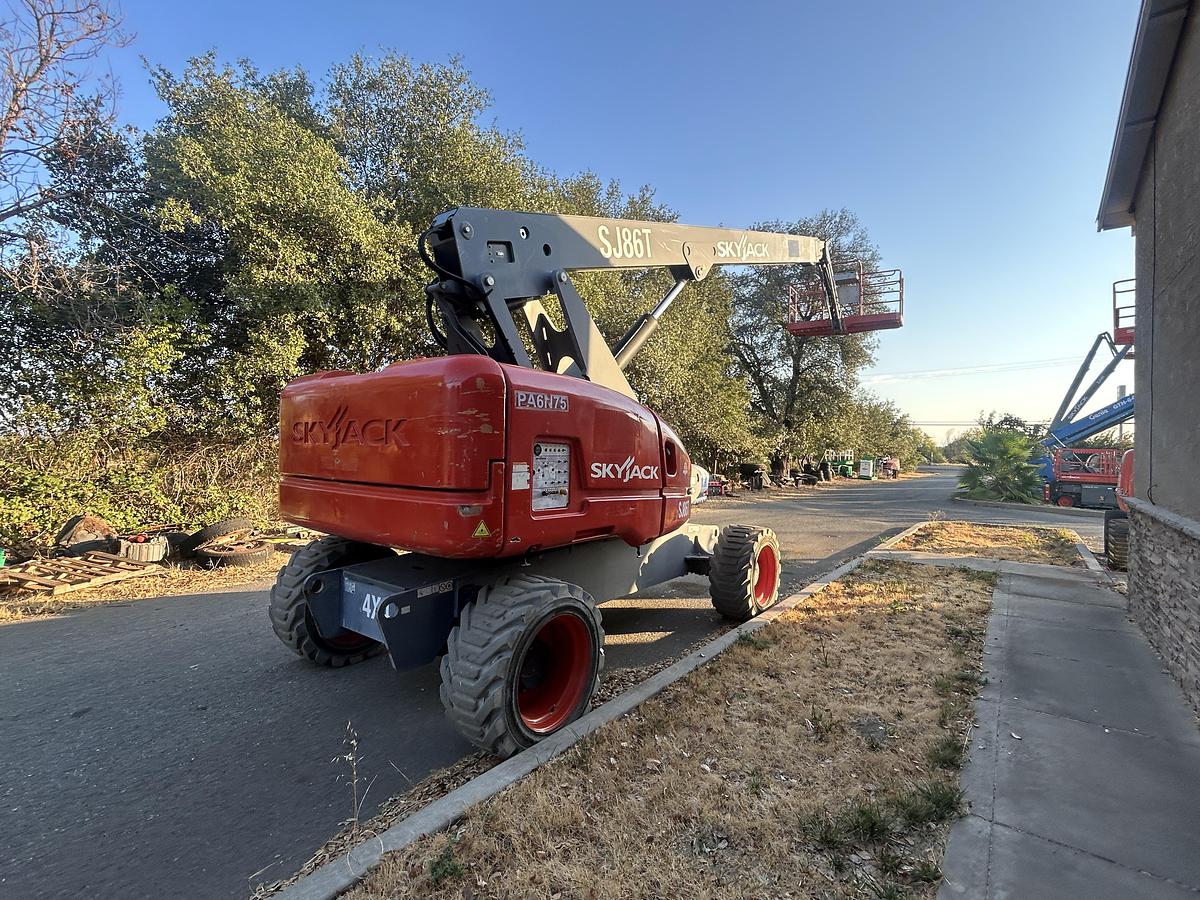 Used 2015 SKYJACK SJ86T