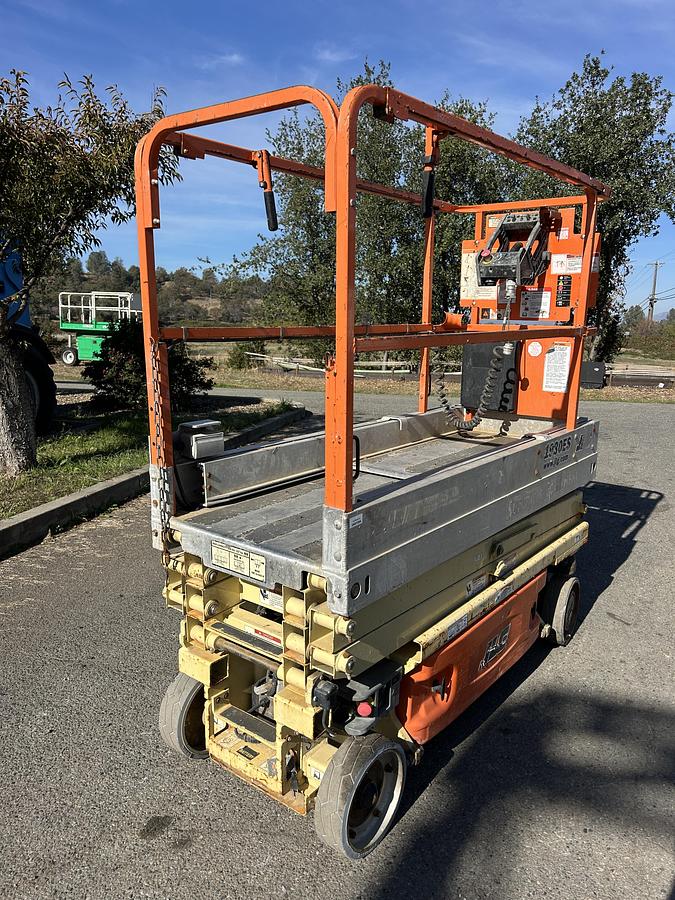 Used 2015 JLG 1930ES