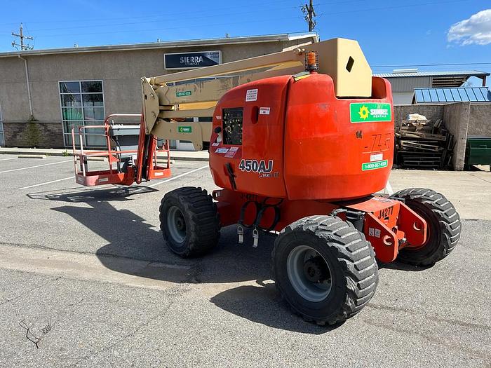 Used JLG 450AJ ARTICULATING BOOM LIFT