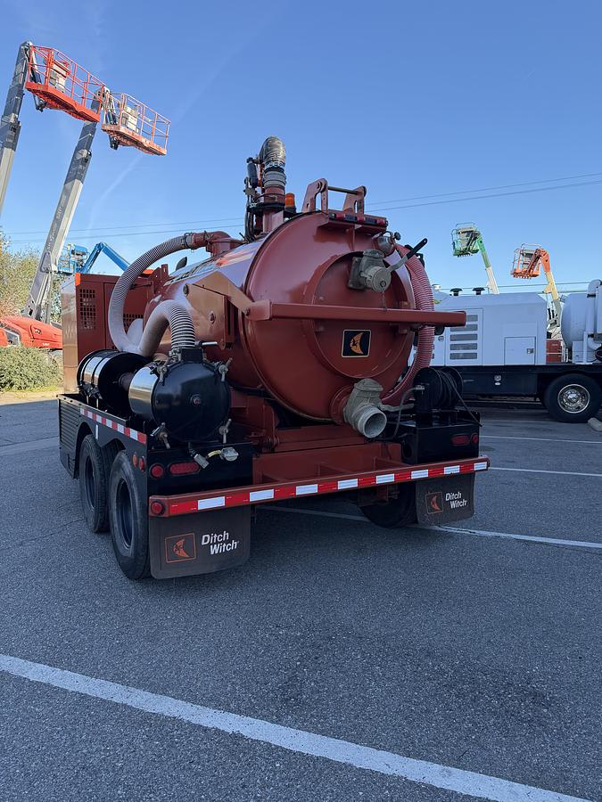 Used 2013 DITCH WITCH FX50