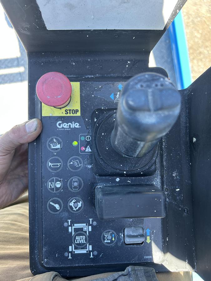 Used 2008 Genie GS-4390