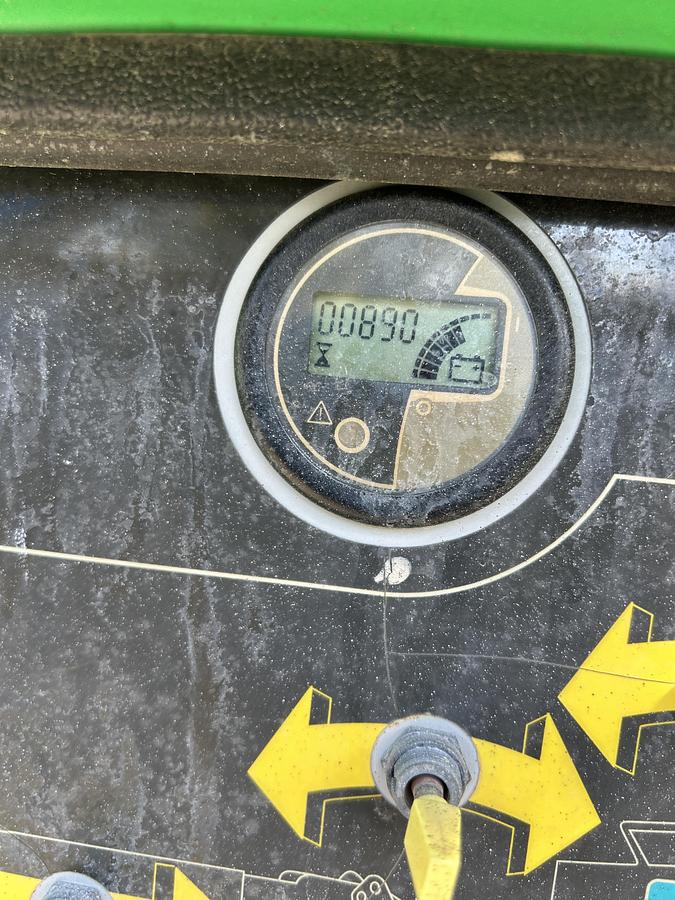 Used 2015 JLG E300AJP