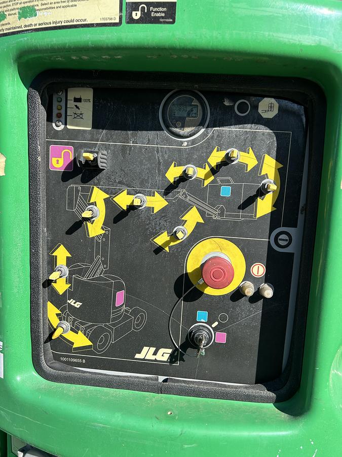 Used 2015 JLG E300AJP