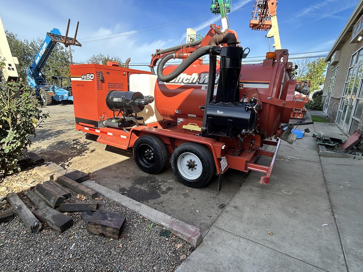 Used 2013 DITCH WITCH  FX50