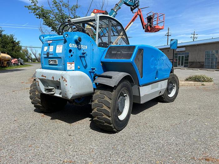 Used 2014 GENIE GTH-5519