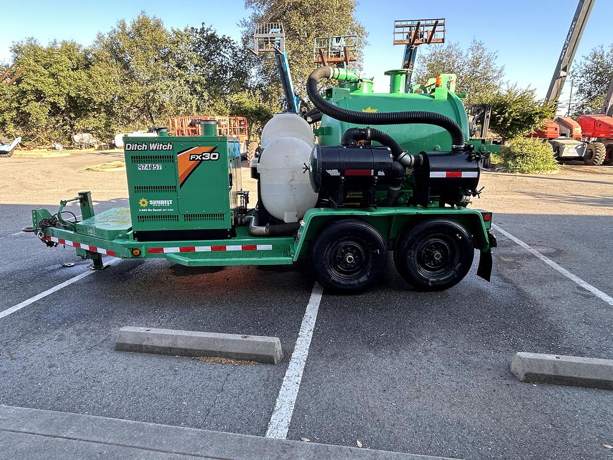 Used 2017 DITCH WITCH FX30