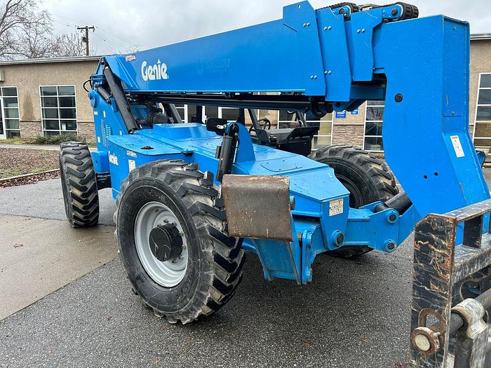 Used 2014 GENIE GTH-1056 TELEHANDLER REACH LIFT