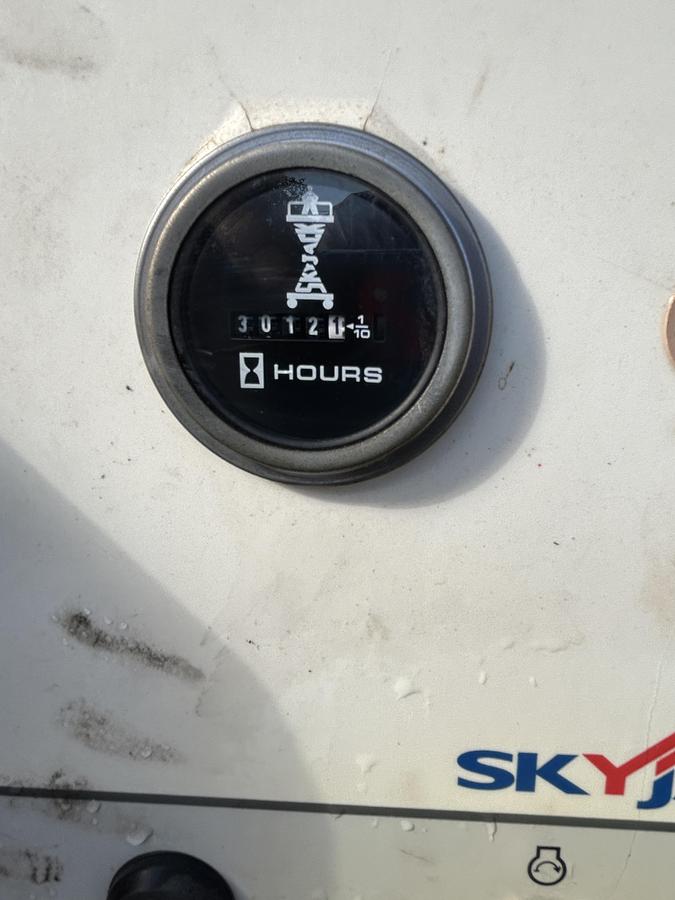 Used 2012 SKYJACK SJ45T